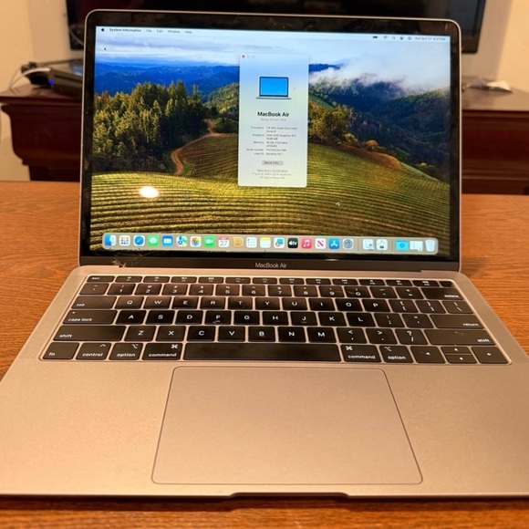 Apple MacBook Air 13" 2019 (i5 8th
16GB RAM/256GB SSD) - Picture 1 of 2